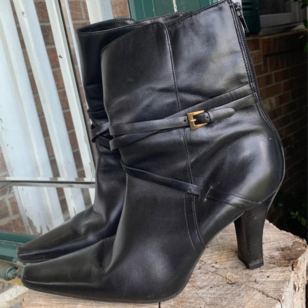Unisa black leather ankle boots